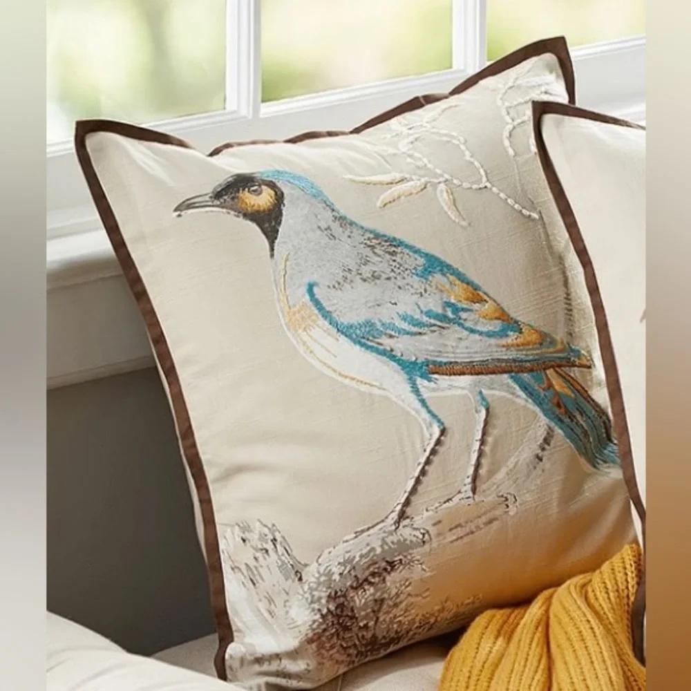 POTTERY BARN SCIENTIFIC BIRD EMBROIDERED THROW PILLOW INSERT 20x20.